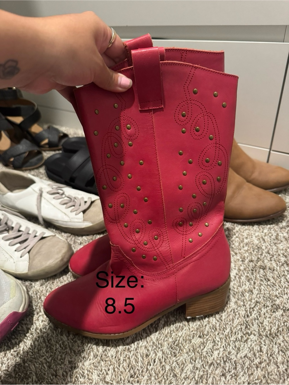 twiggy LONDON red Western-Inspired Mid-Calf Boots